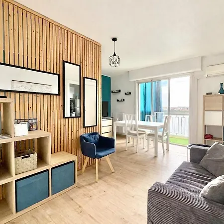 Moderne Avec Loggia, Vue Degagee 아파트 *